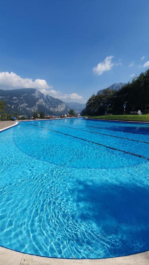 ヴァルブローナLa Bella Vista Sul Lago Di Comoアパートメント エクステリア 写真